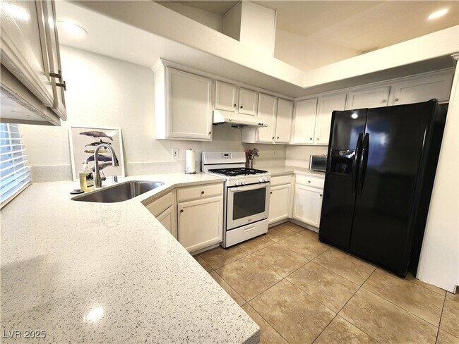 Building Photo - 7624 Glorietta Bay Ct