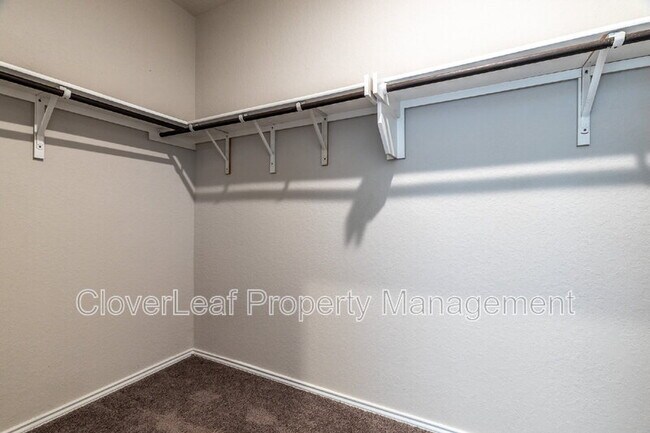 Building Photo - 5043 Segovia Way