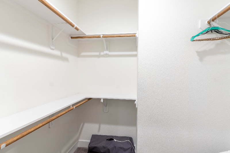 Building Photo - 142 W 5th St