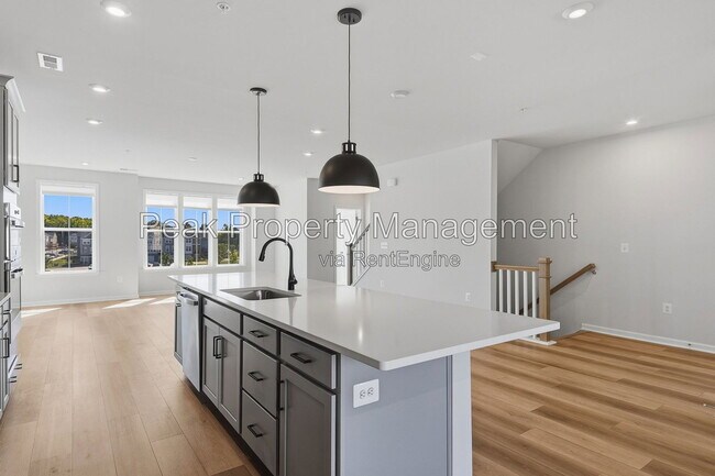 Building Photo - 9256 Magellan Pkwy