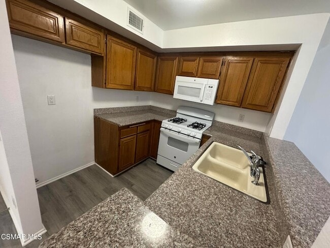 Building Photo - 13042 Riverside Dr