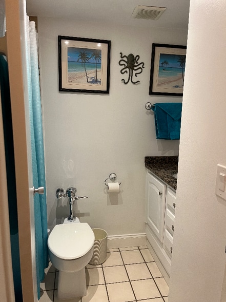 Building Photo - 6161 Gulf Winds Dr