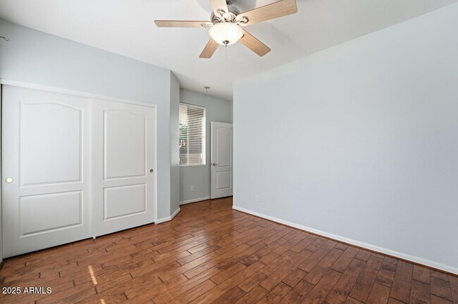 Building Photo - 7180 W Trails Dr