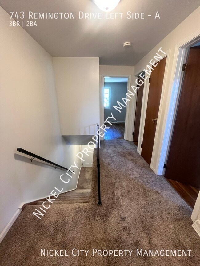 Building Photo - 743 Remington Dr