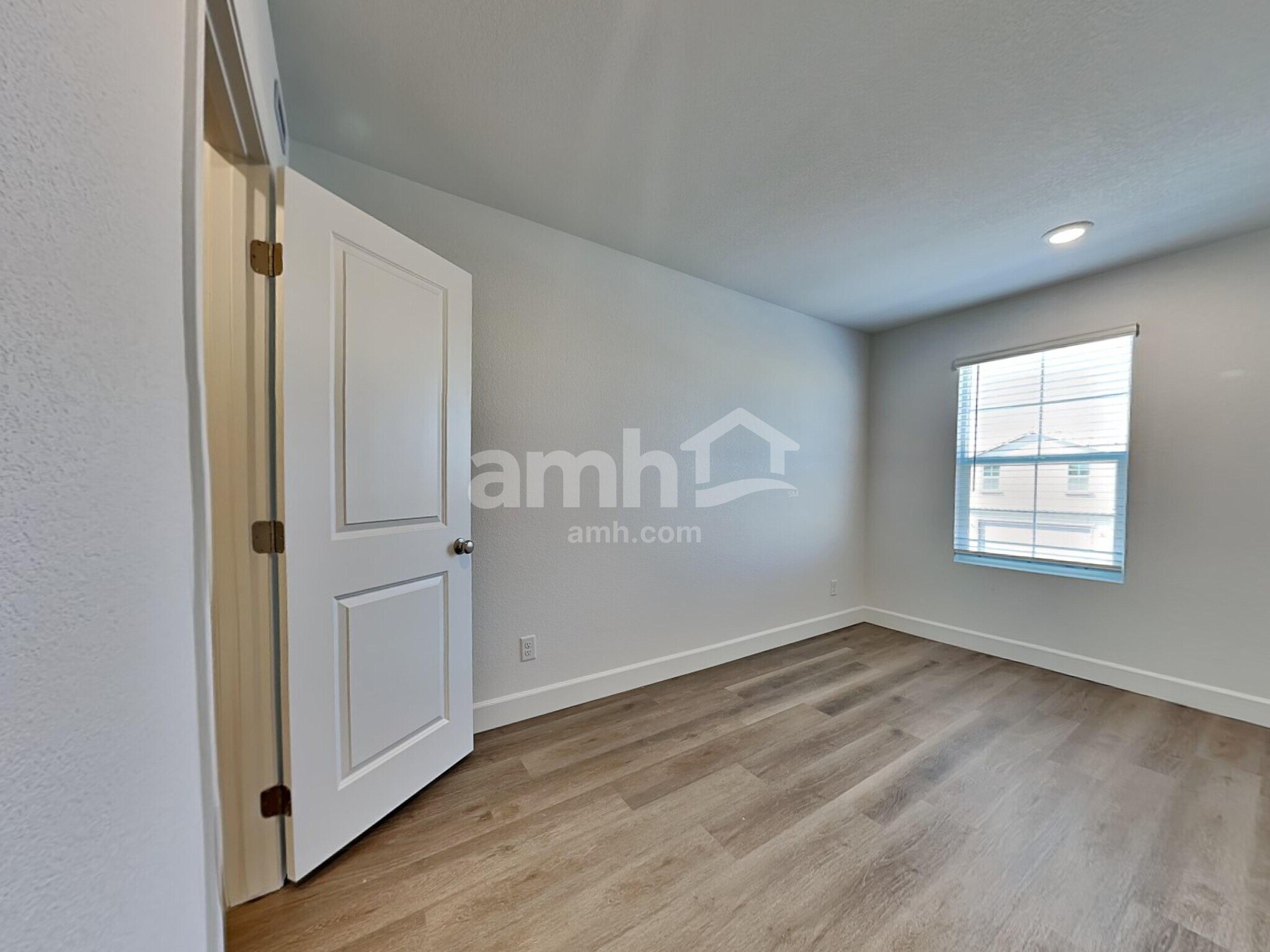 Building Photo - 10530 Lagaspi Dr