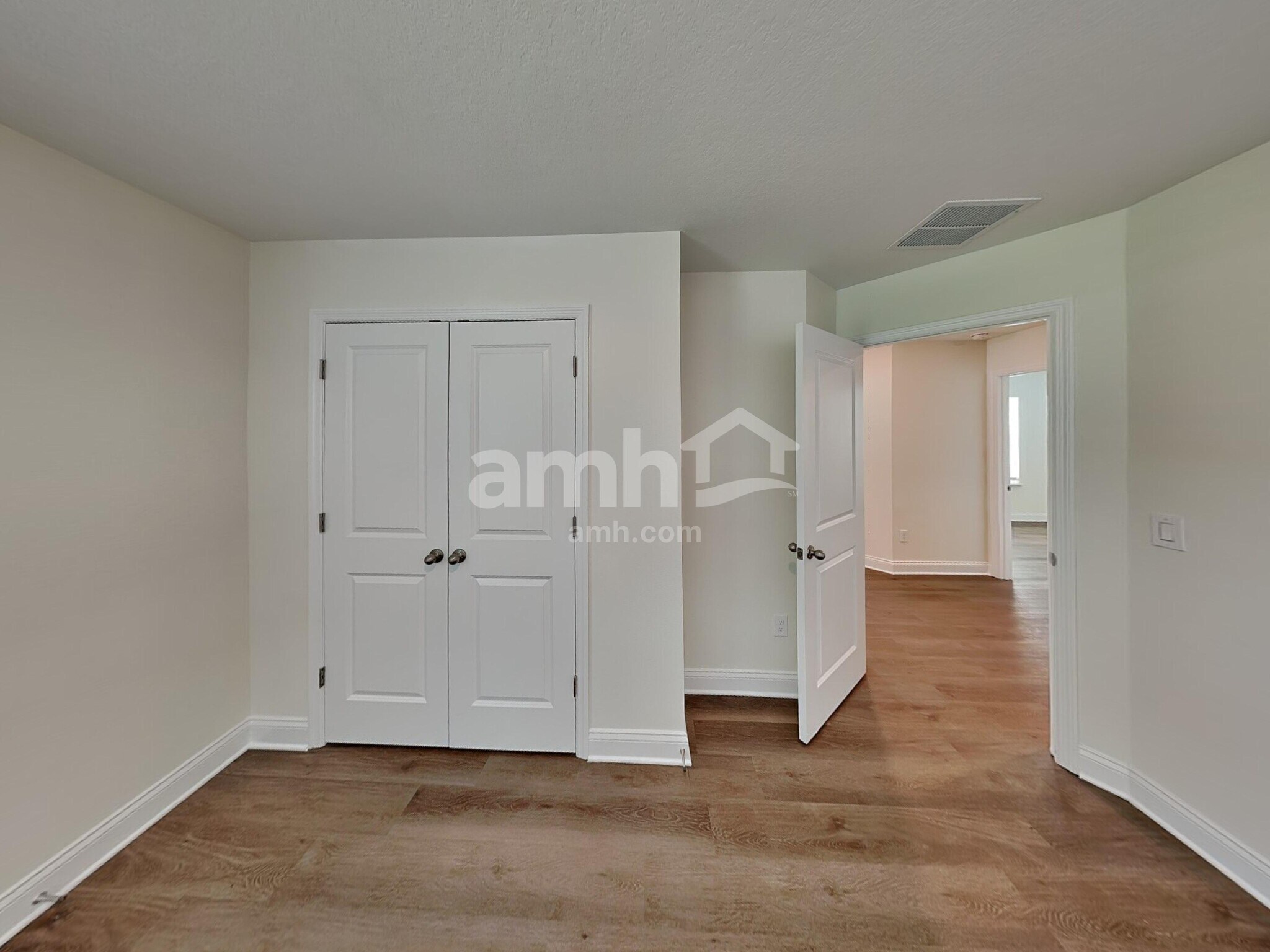 Building Photo - 2704 Sunrise Lndg Lp