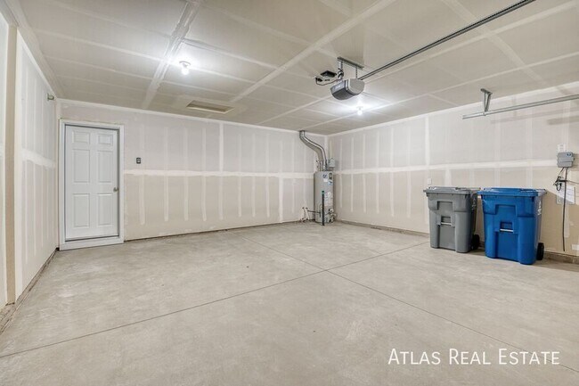 Building Photo - 1758 E Eddington St