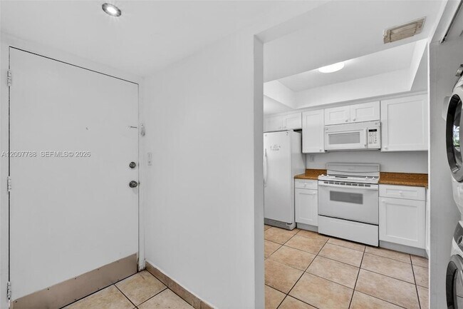 Building Photo - 240 NW 107th Ave