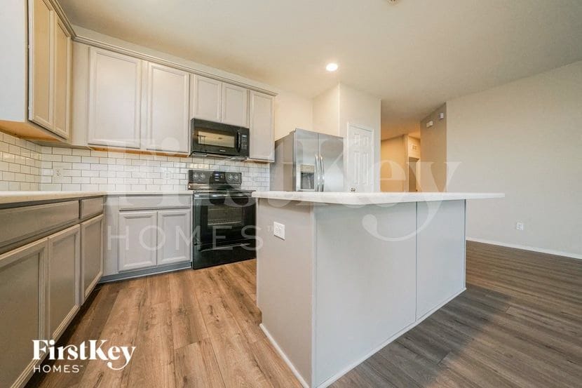 Building Photo - 713 Jonius Creek Dr