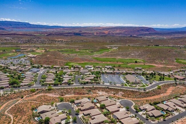 Building Photo - Great 3 bed 2 bath in Coral Canyon-Pet Fri...