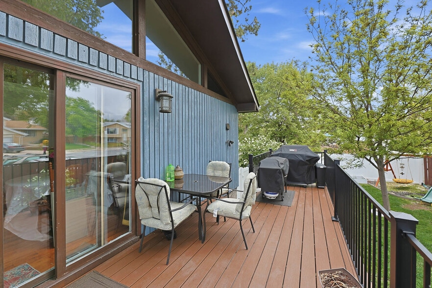 Building Photo - 9107 S Peach Blossom Dr