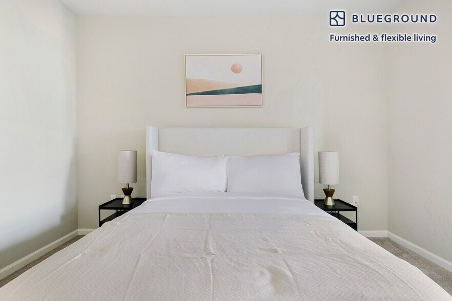 Building Photo - 501 Murphy Ranch Rd