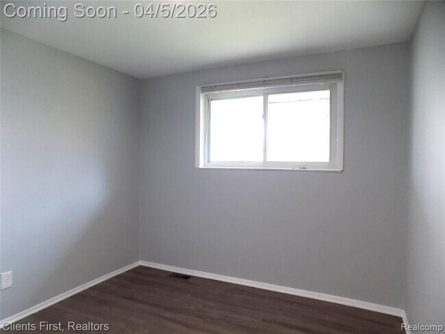 Building Photo - 39417 Cather St