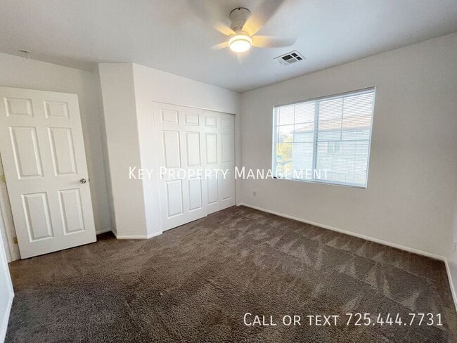 Building Photo - 605 Sonoran Heights Ave