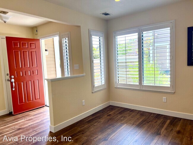 Building Photo - 2 br, 2.5 bath House - 33 Crown Circle