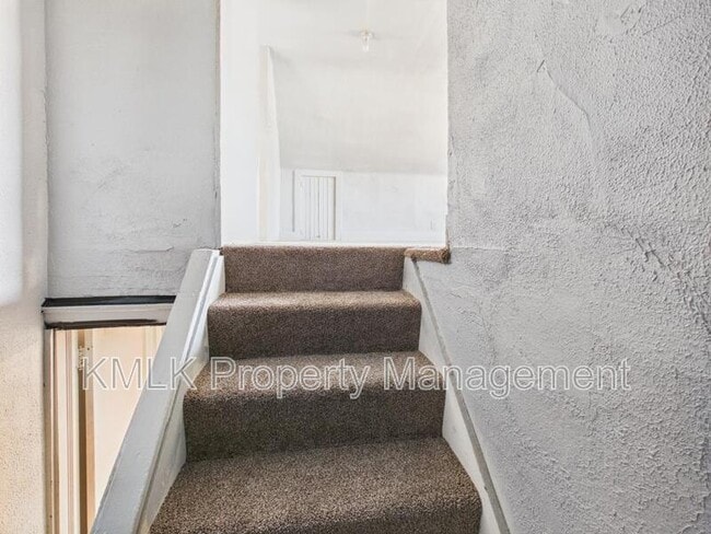 Building Photo - 2337 15th St SW