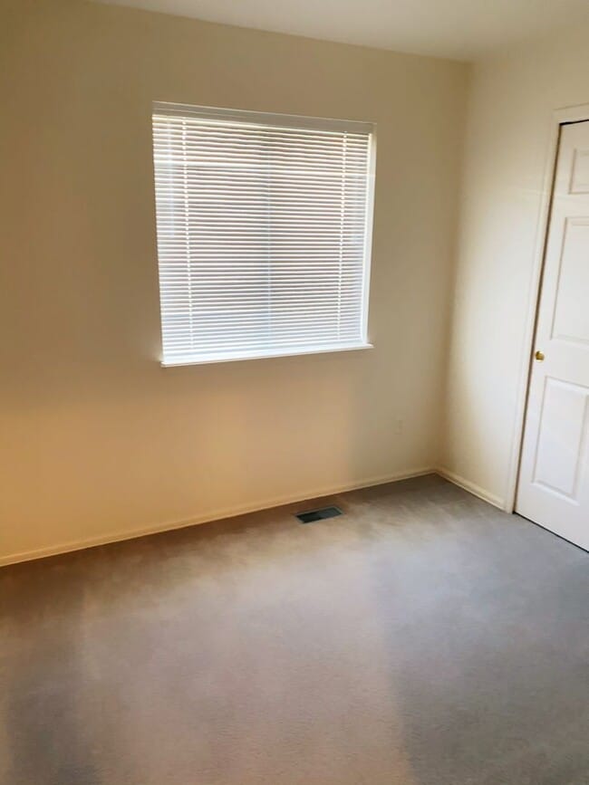 Building Photo - 3911 Christy Heights