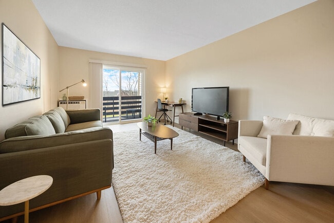 Building Photo - Breckenridge Apartments