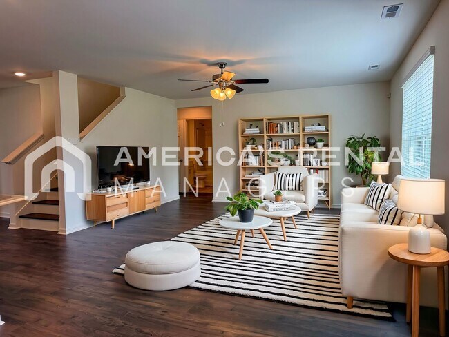 Building Photo - Move-in Special! Beautiful 5 Bed, 2 Bath h...