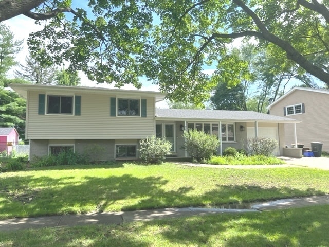 Primary Photo - 923 Crestfield Ave