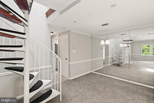 Building Photo - 12317 Wadsworth Way