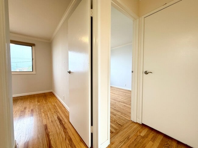 Building Photo - Renovated Single-Family Home in Pacifica!