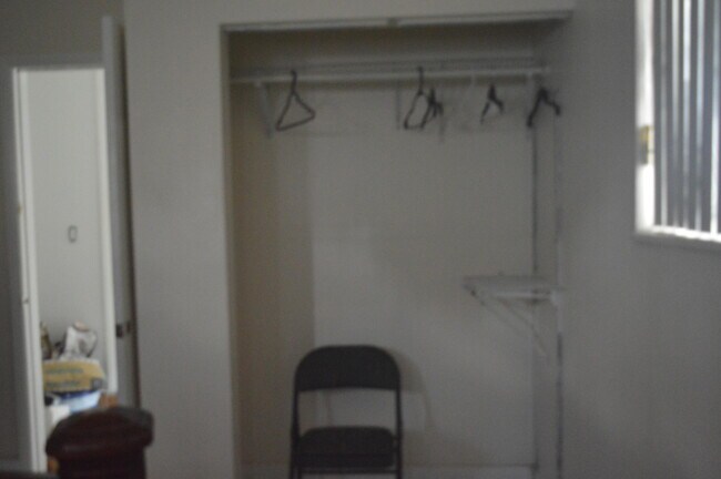 Building Photo - 896 SW 64th Terrace