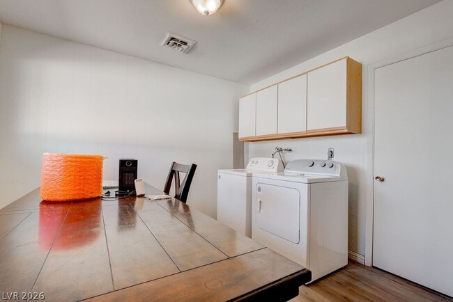 Building Photo - 1489 Santa Anita Dr