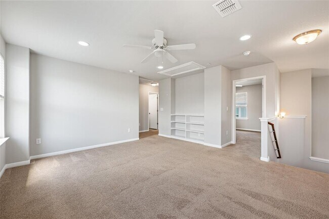 Building Photo - 124 Guemal Rd