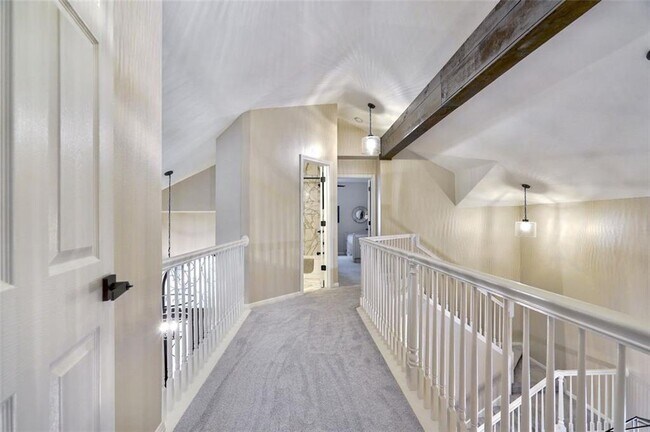 Building Photo - 30389 Ledgemont