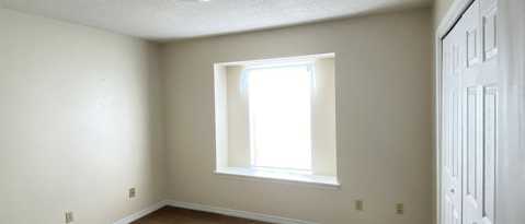Building Photo - 128 Meadow Woods Ln