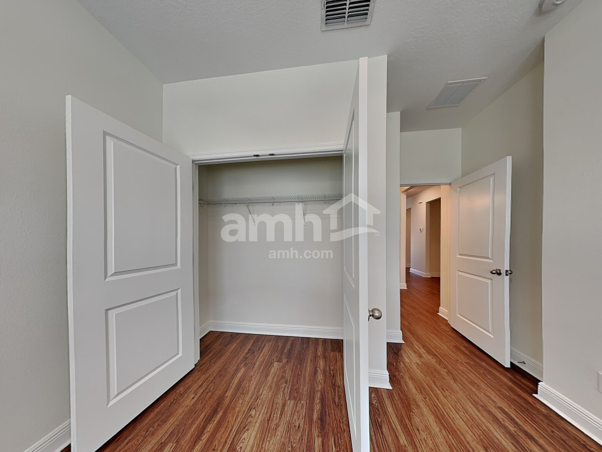 Building Photo - 805 Heavenly Dr