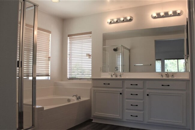 Building Photo - 3 Bed 3 Bath Menifee Home for rent