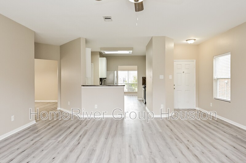 Building Photo - 1843 Macondray Dr