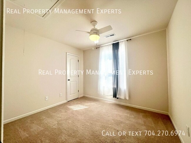 Building Photo - 1840 Juniper Dr