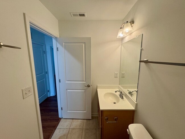 Building Photo - 3BR/2.5BA Townhouse in Steele Creek's Ston...
