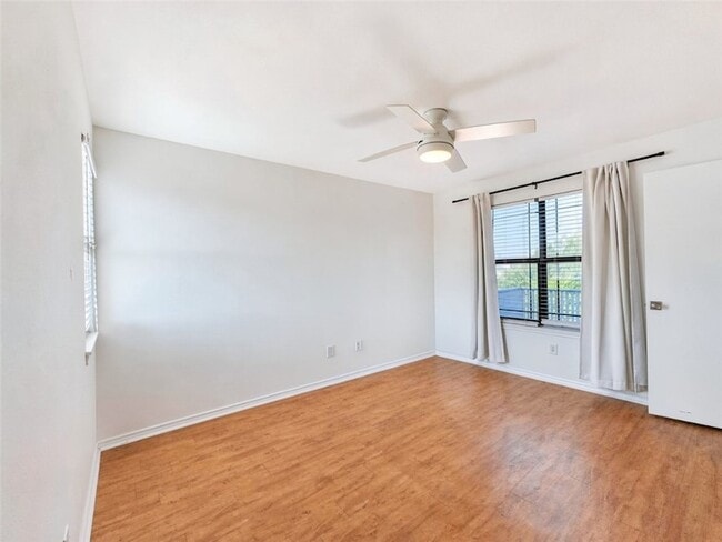 Building Photo - 15334 Barataria Dr