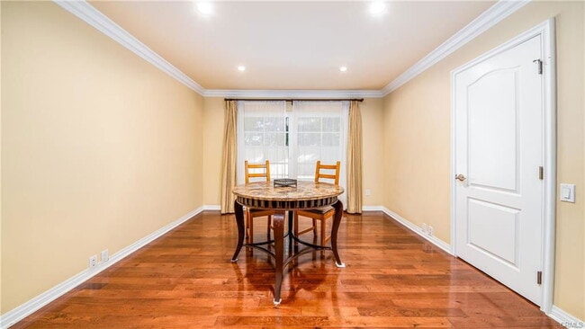 Building Photo - 6772 Randiwood Ln