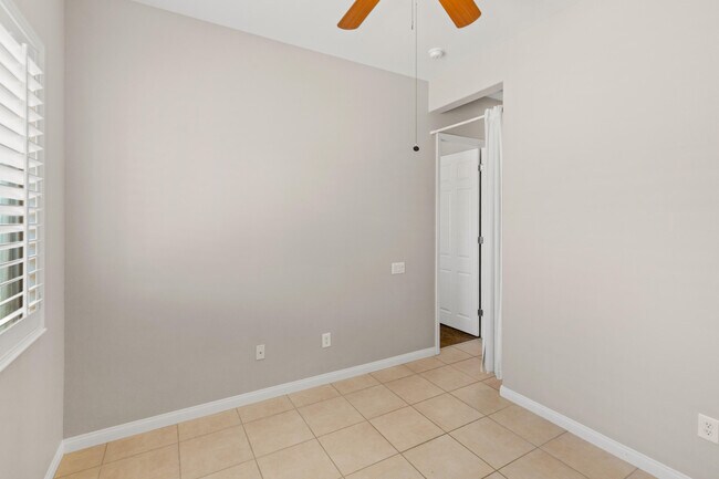 Building Photo - 81370 Avenida Altamira