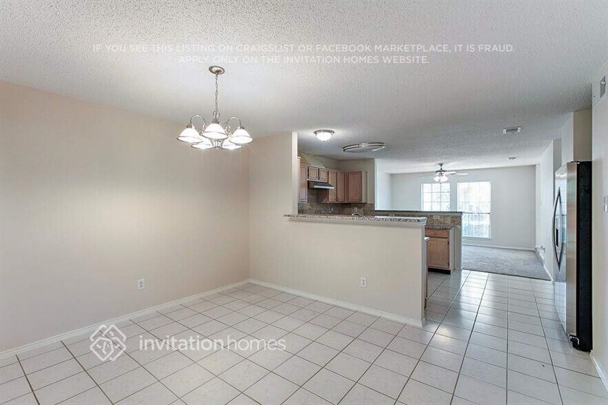 Building Photo - 1417 Creekview Dr