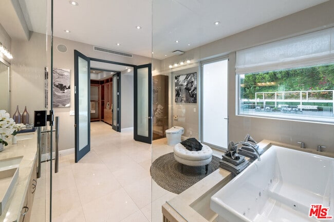 Building Photo - 4533 Estrondo Dr