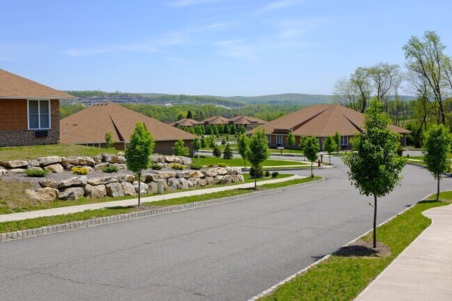 Building Photo - 31 Boulder Hills Boulevard