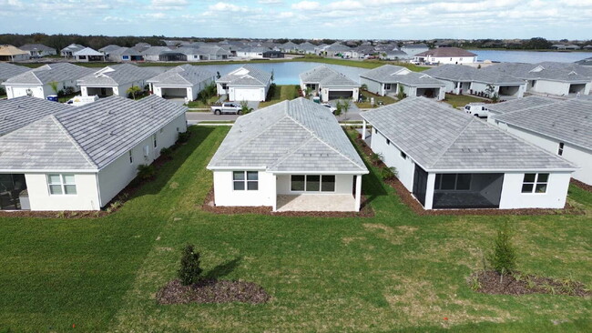 Building Photo - 8173 Sternway Rd