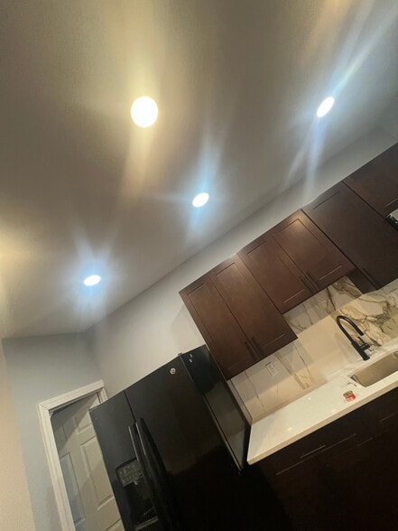 Building Photo - 7233 West Chester Pike