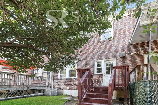Building Photo - The Lifestyle You Deserve.