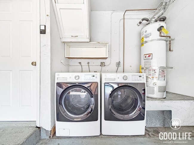 Building Photo - Charming 4BD/3BA 2-Story House in Spring Valley W/ W/D, A/C, Large Balcony, & Community Pool, Par...