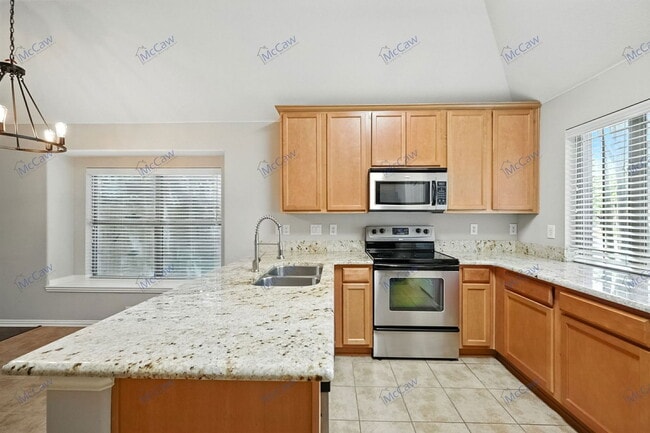 Building Photo - 2217 Kingsdale Ct