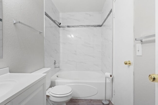 Building Photo - 3151 N Soaring Gulls Dr