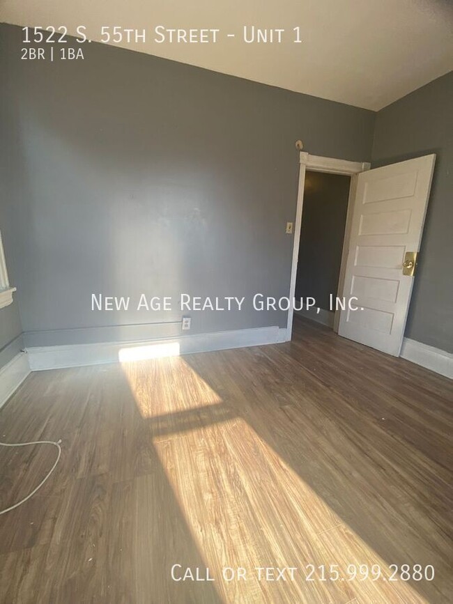 Building Photo - Two bedroom apartment Kingsessing Area!