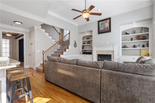 Building Photo - 1005 Regal Hills Ln